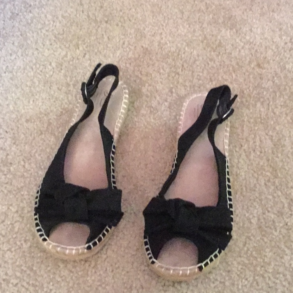 Bass Sandals